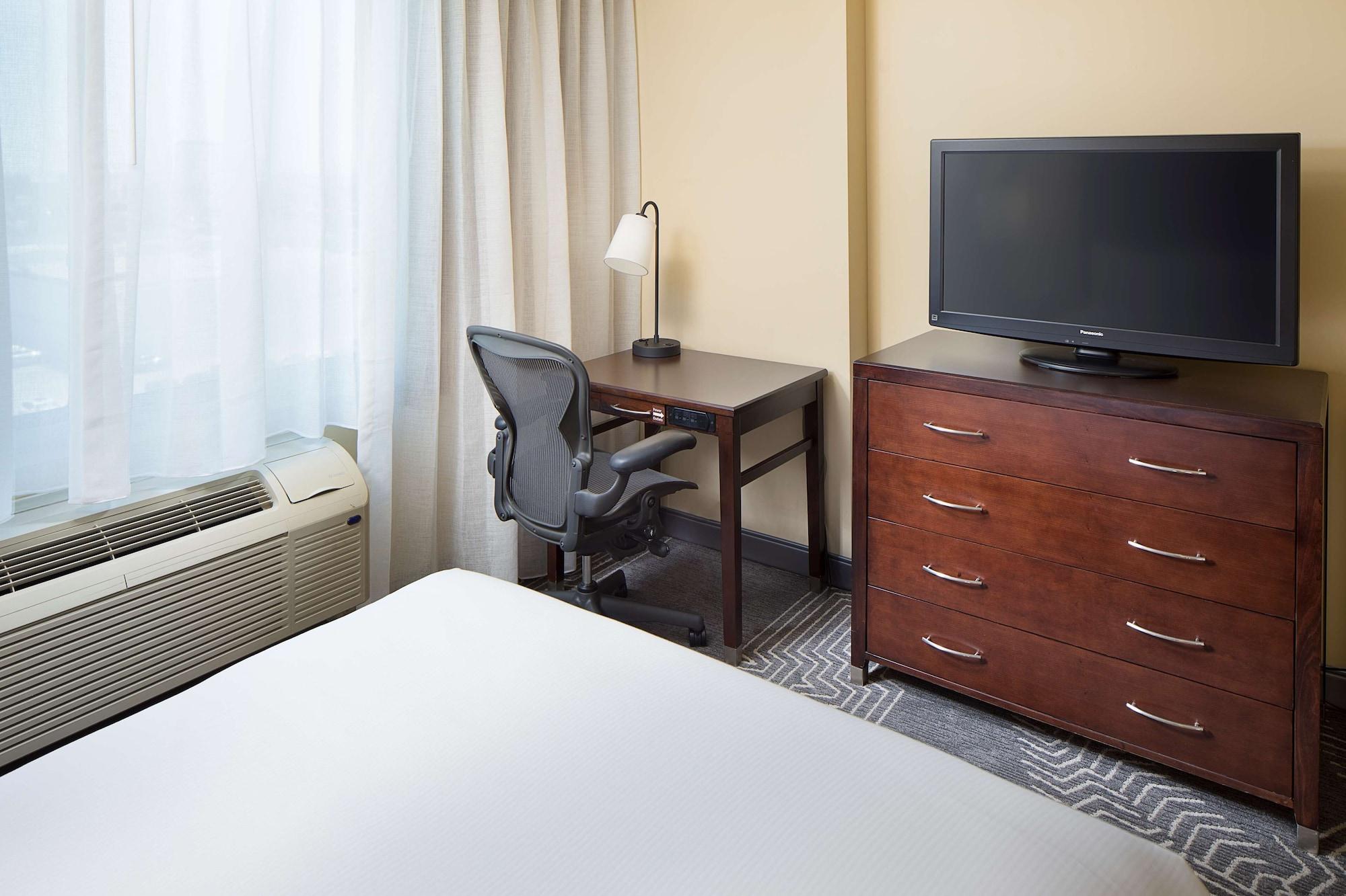 Doubletree By Hilton Los Angeles/Commerce Buitenkant foto