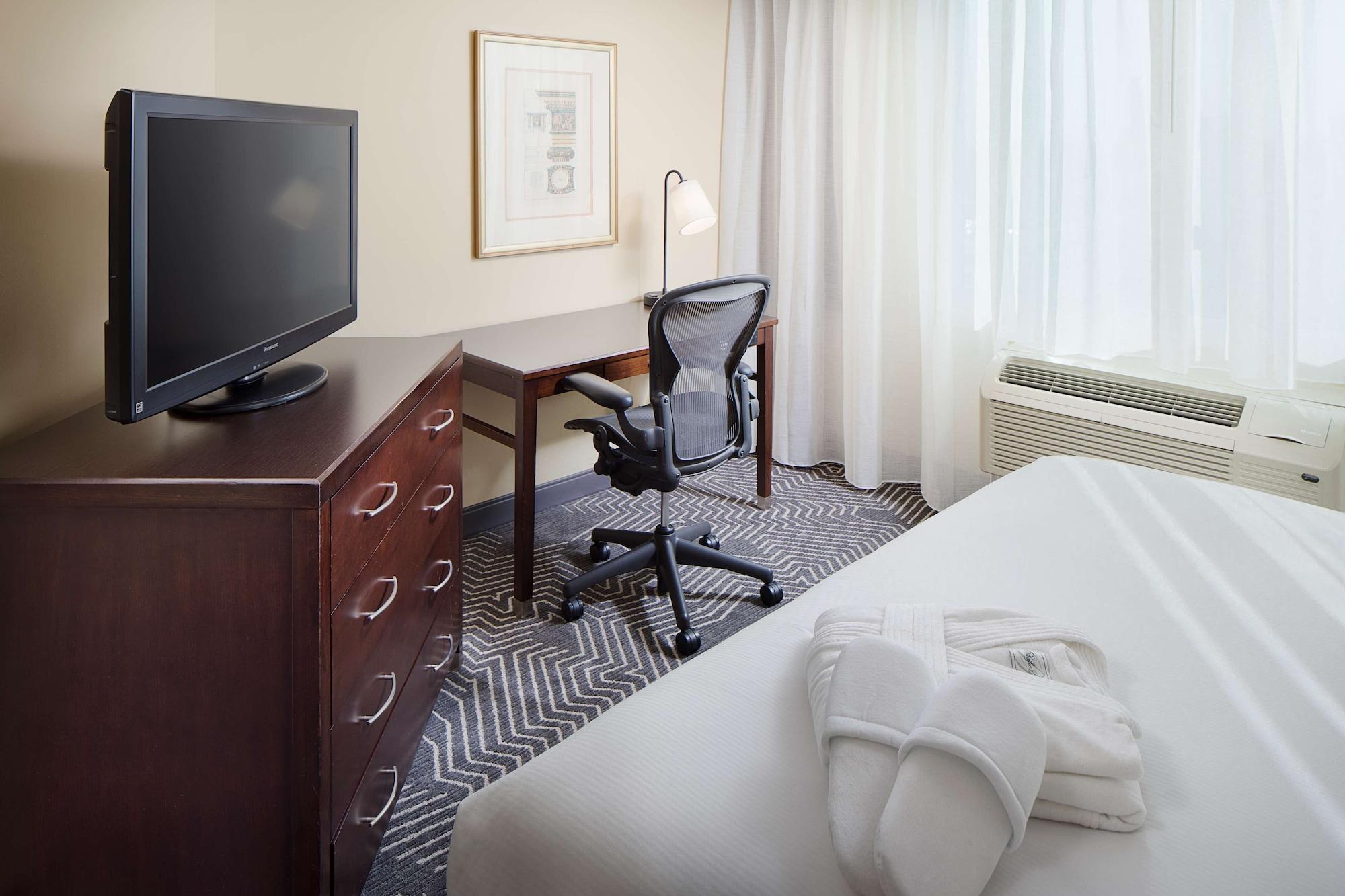 Doubletree By Hilton Los Angeles/Commerce Buitenkant foto