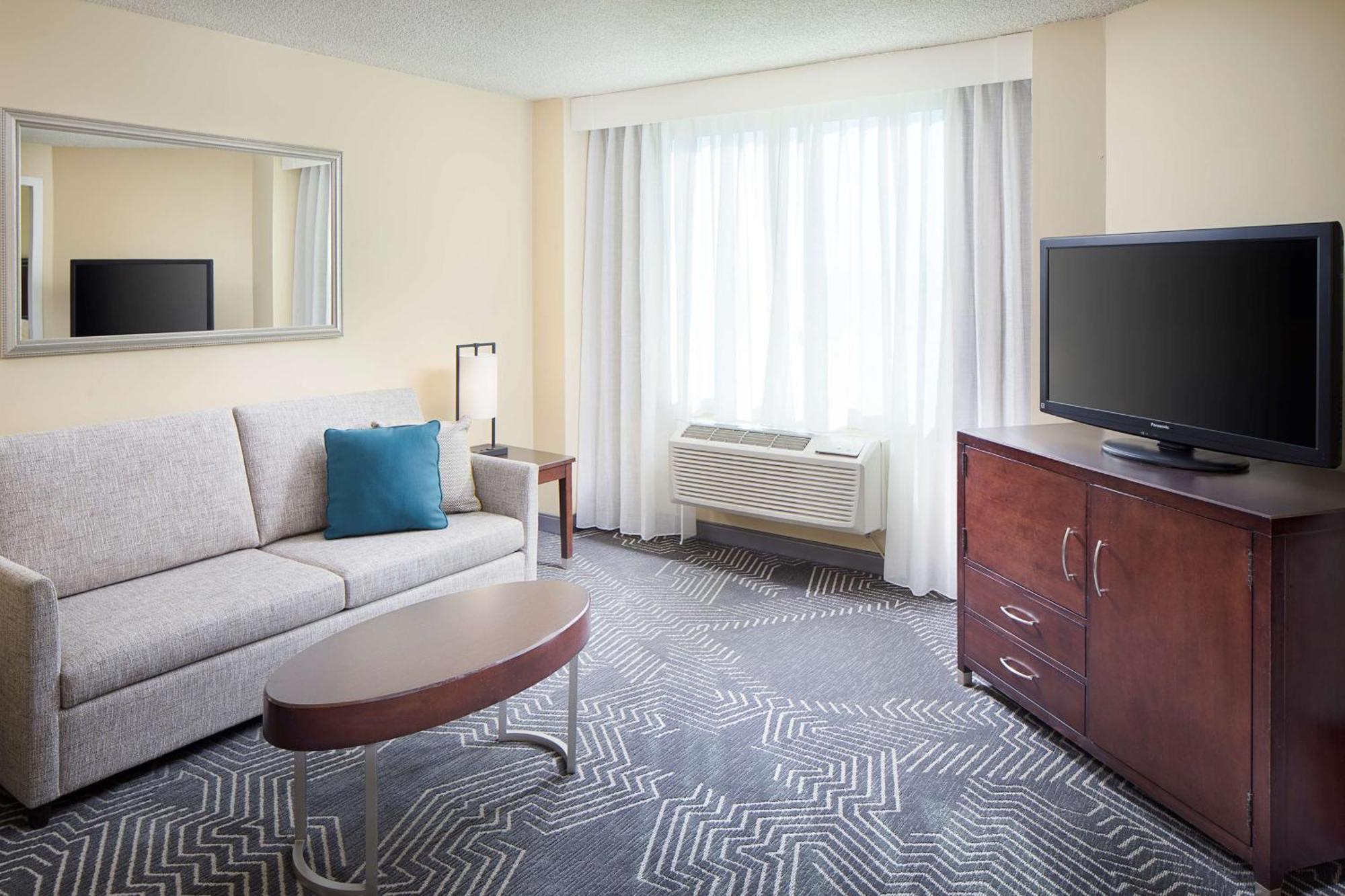 Doubletree By Hilton Los Angeles/Commerce Buitenkant foto