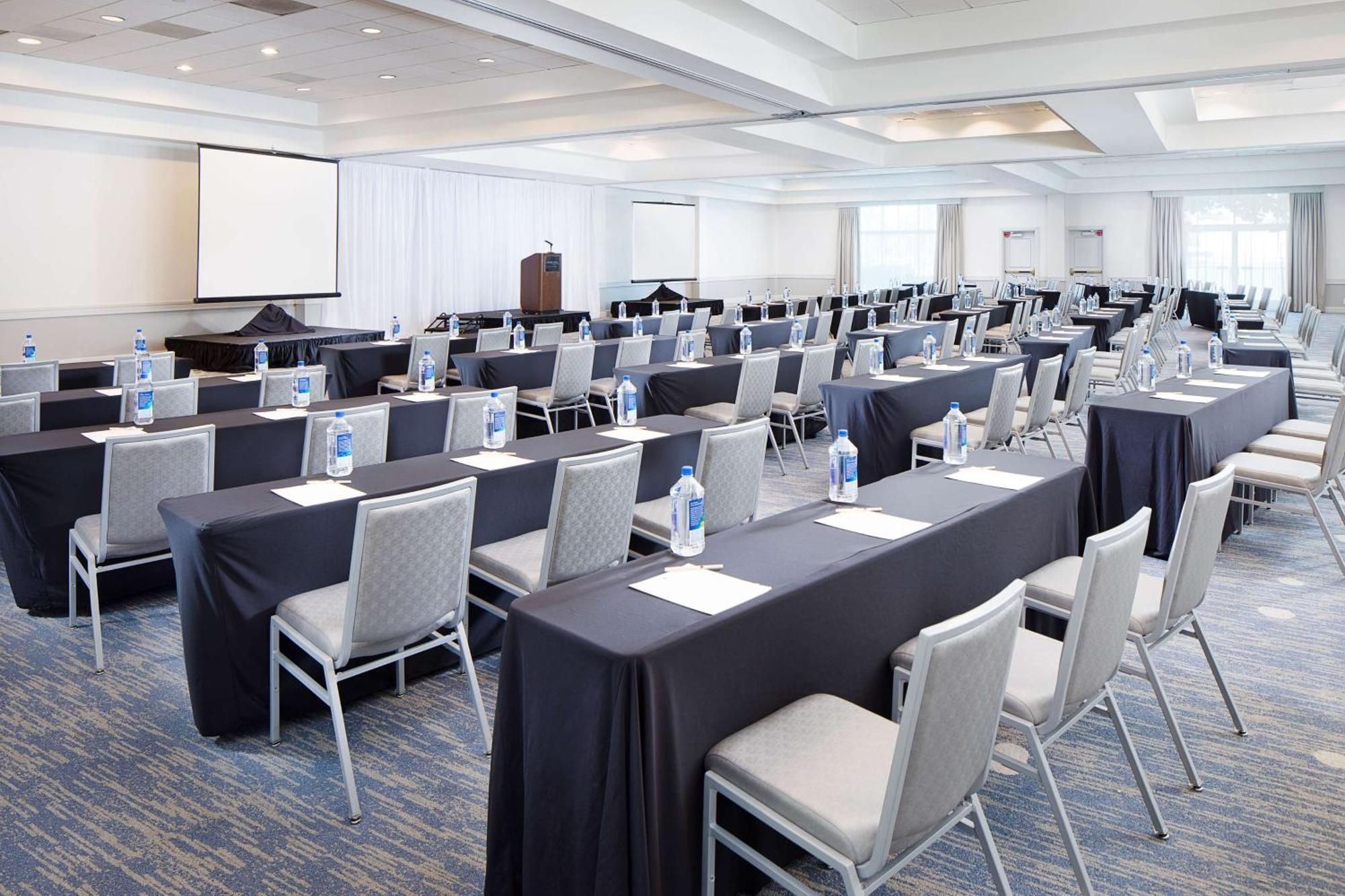 Doubletree By Hilton Los Angeles/Commerce Buitenkant foto
