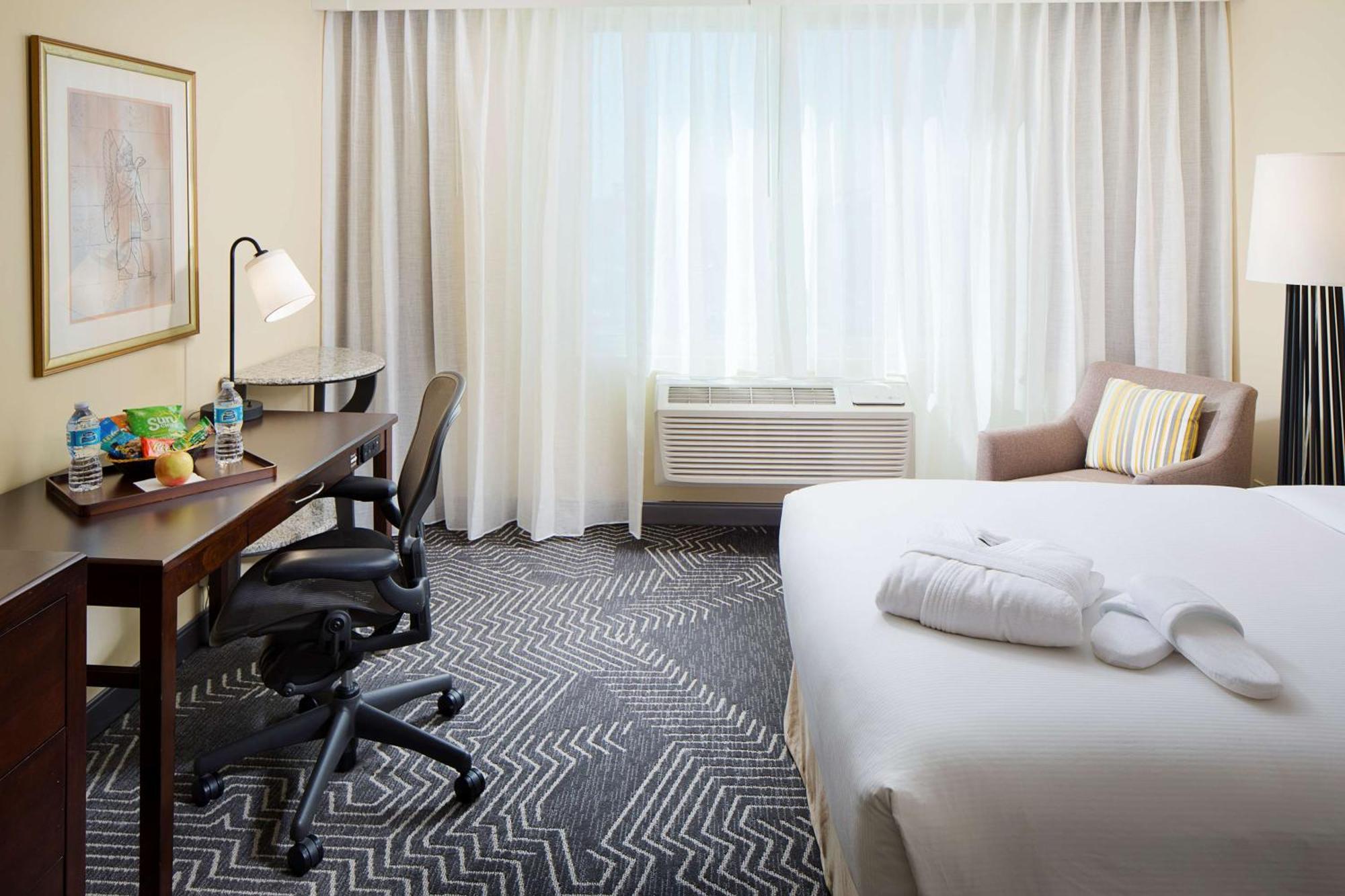 Doubletree By Hilton Los Angeles/Commerce Buitenkant foto