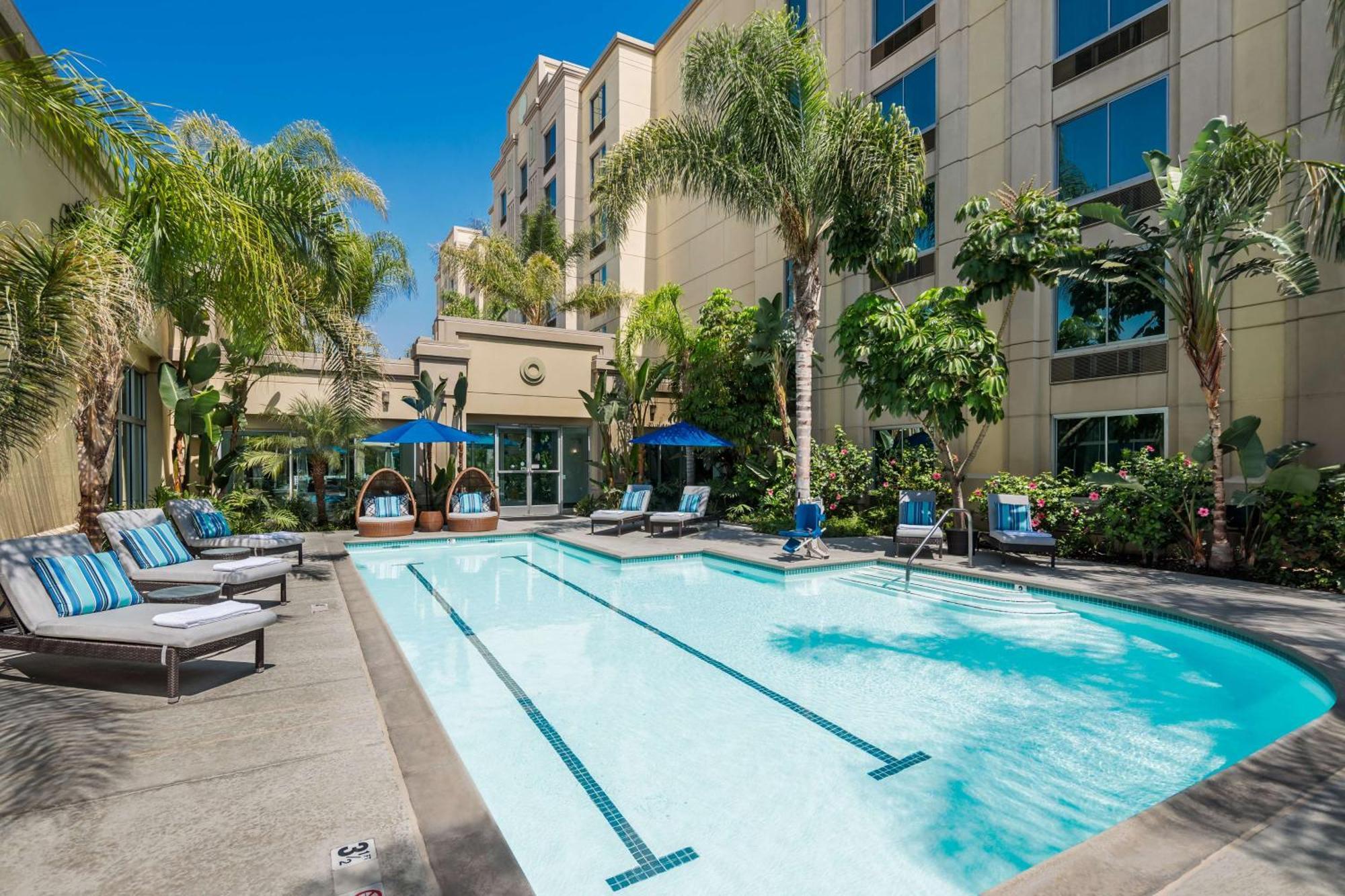 Doubletree By Hilton Los Angeles/Commerce Buitenkant foto